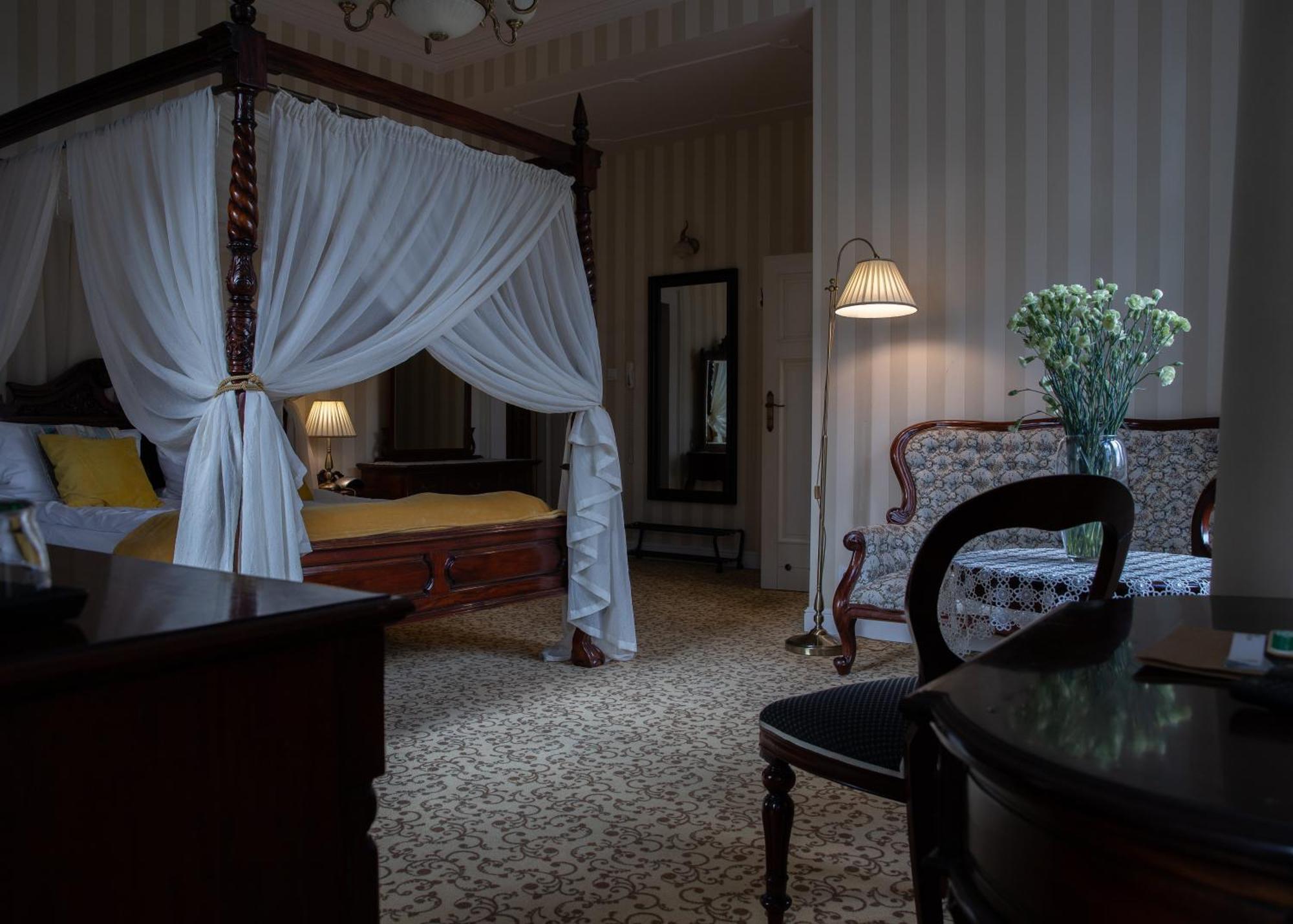 Hotel Debowy Biowellness & Spa Gory Sowie بيلافه المظهر الخارجي الصورة